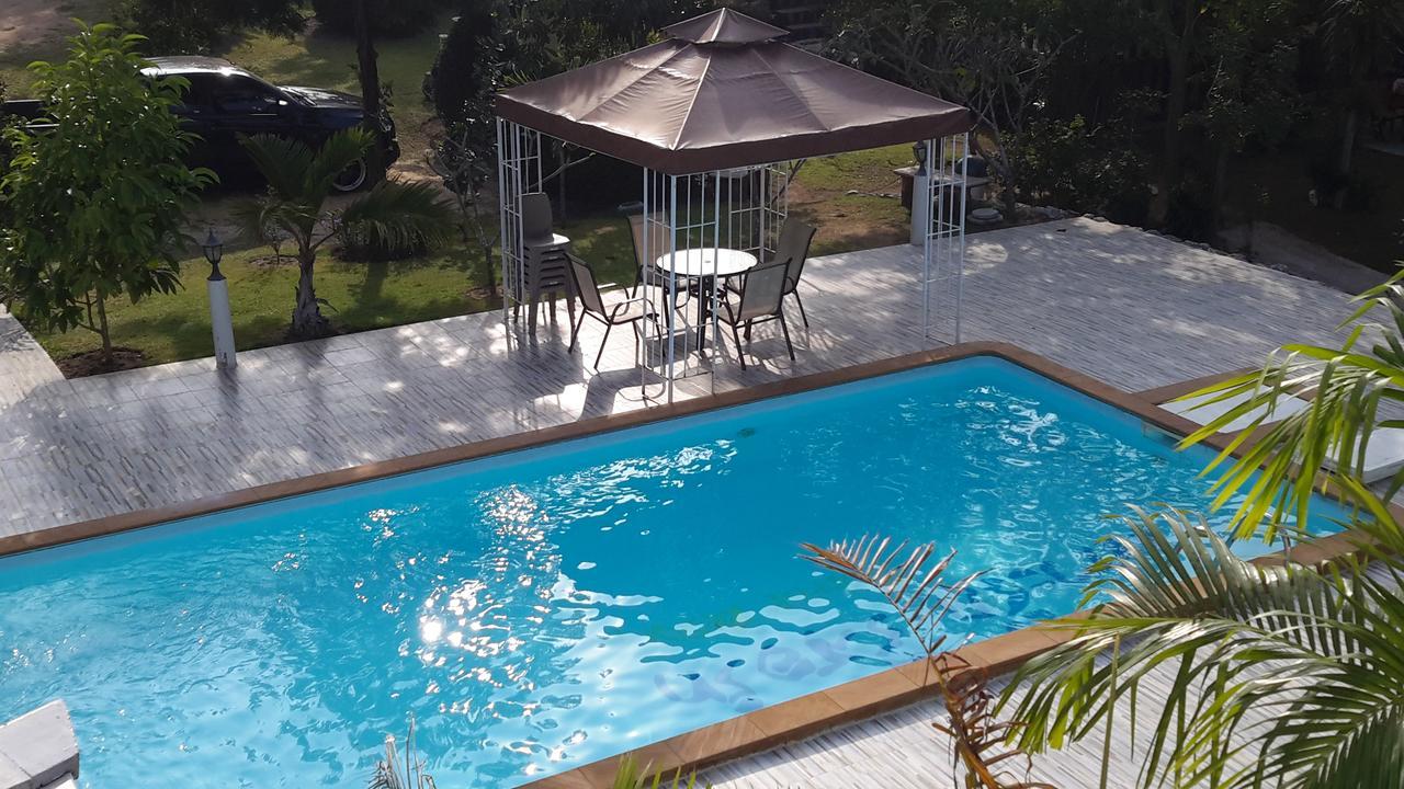 Sports Bar & Resort Пакчонг Экстерьер фото