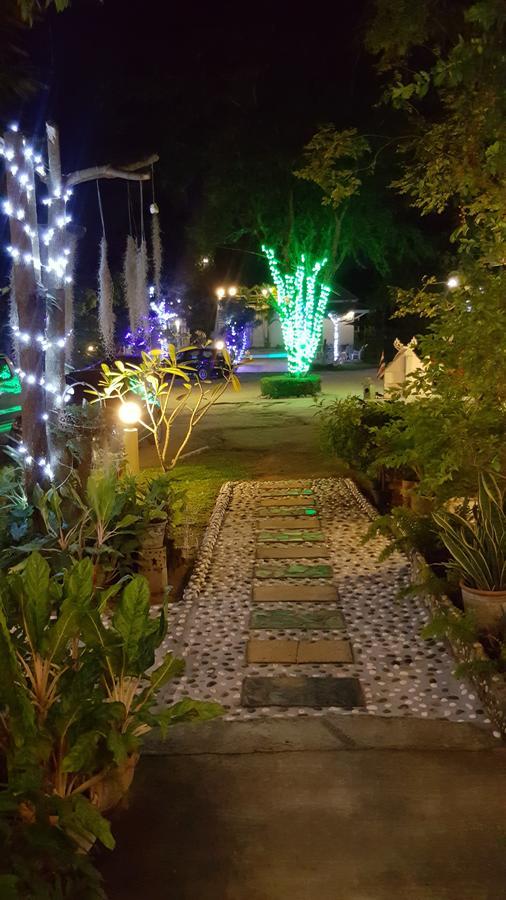 Sports Bar & Resort Пакчонг Экстерьер фото